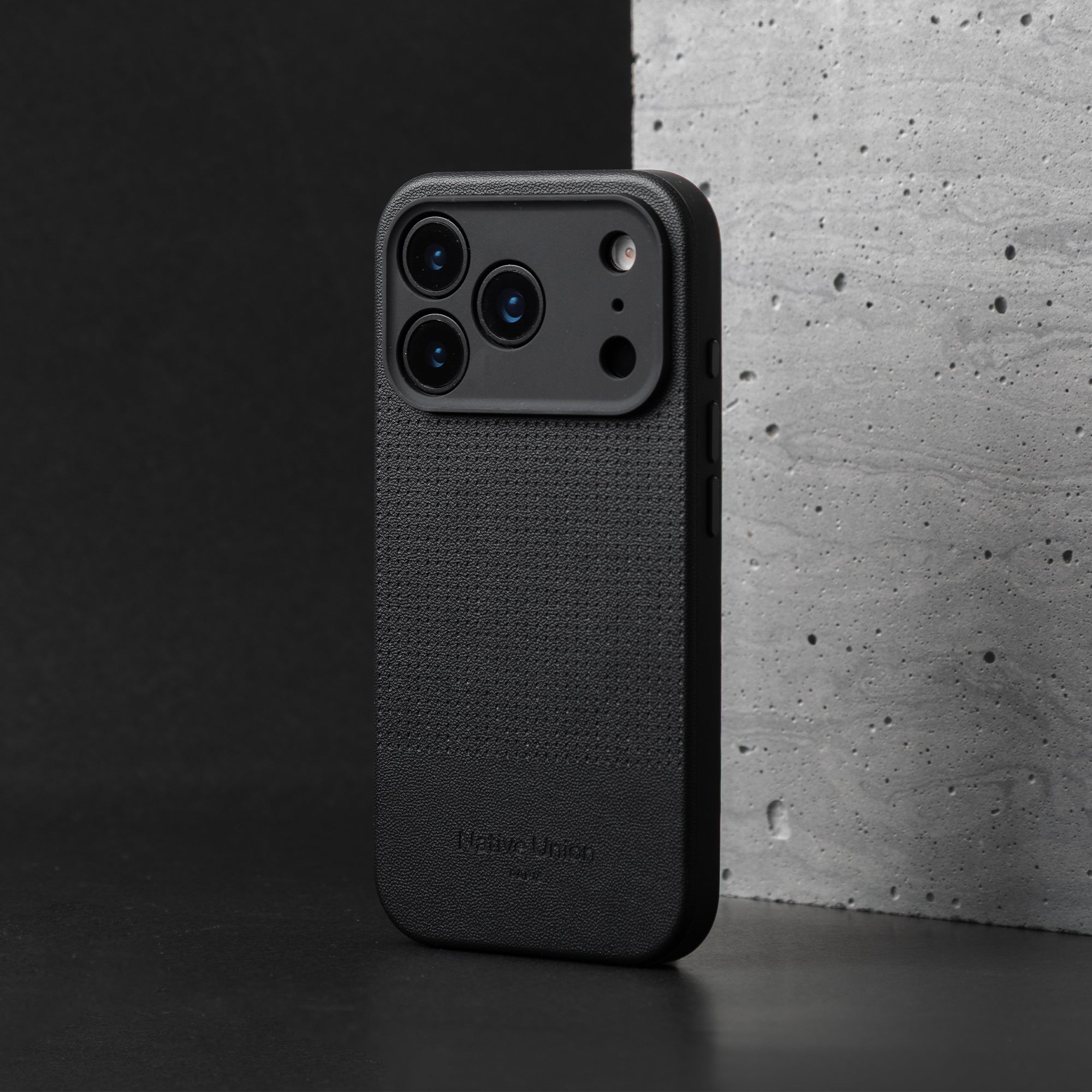 جراب Native Union Active Case for iPhone 17 Pro & Pro Max