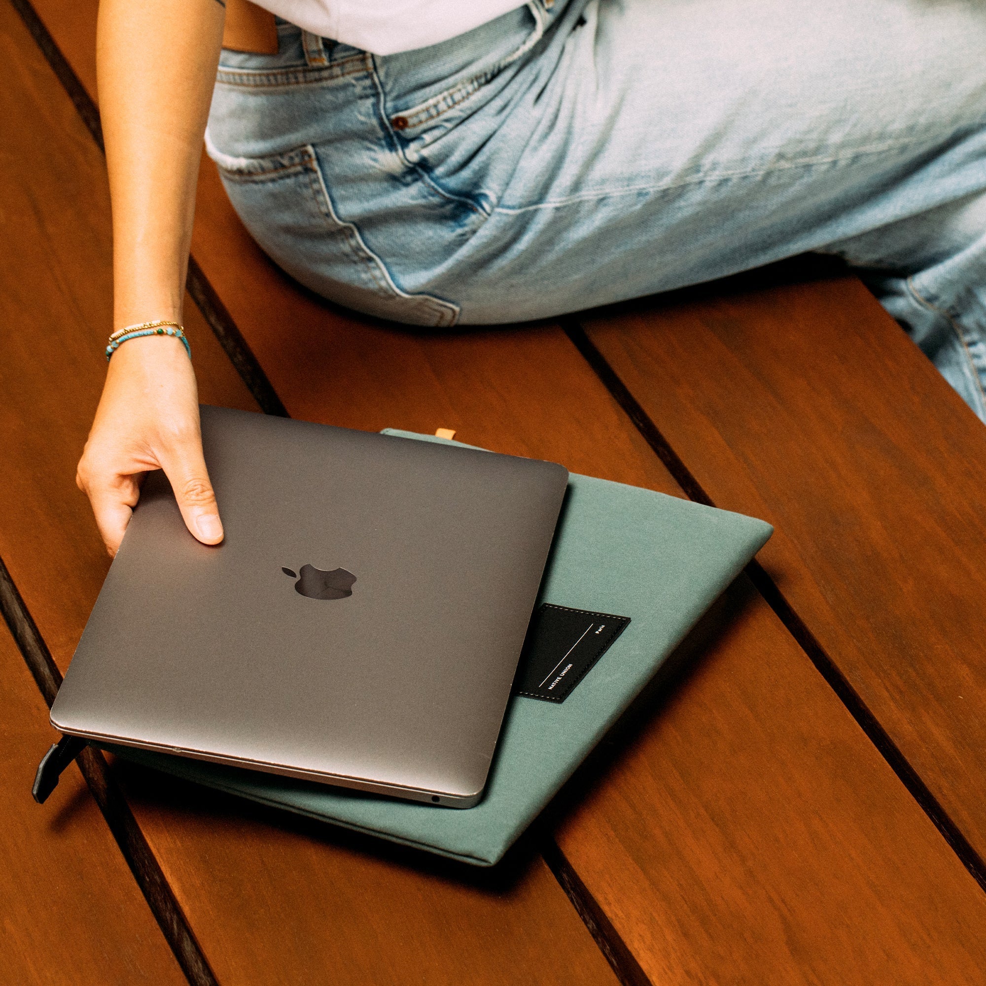 غطاء Native Union W.F.A لجهاز MacBook Air 13"