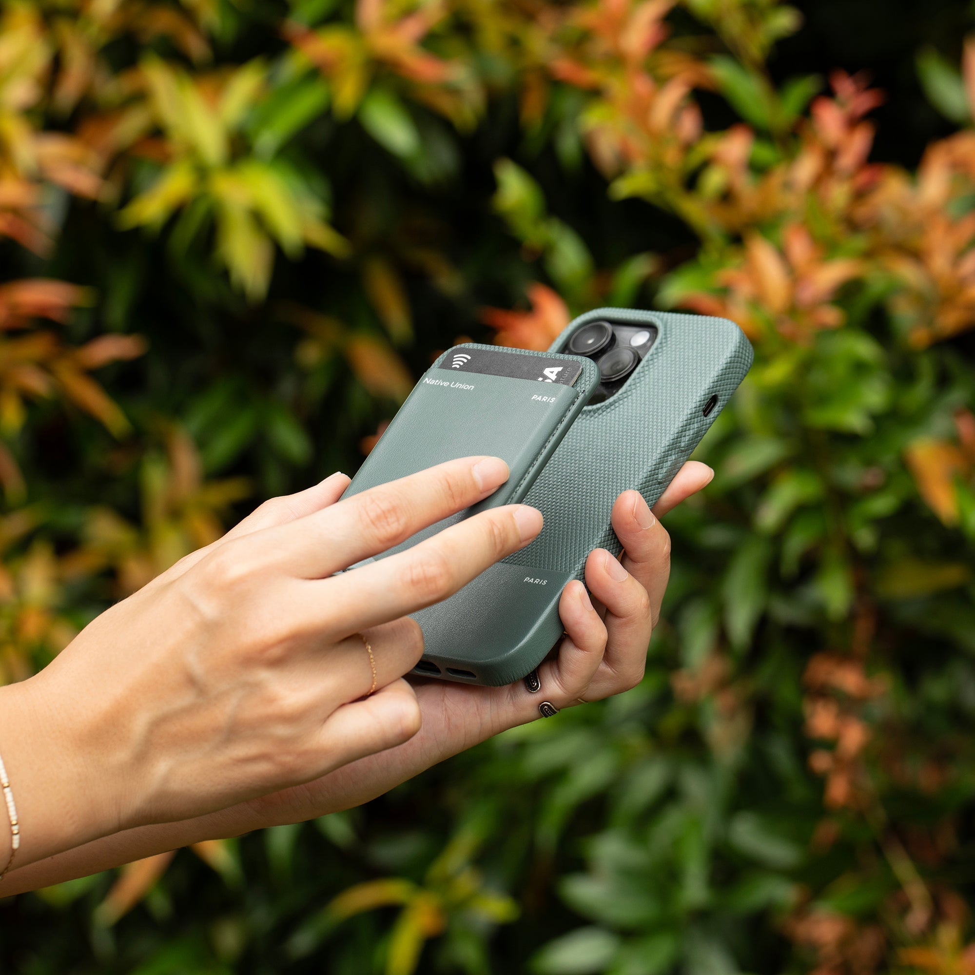 Native Union (Re)Classic MagSafe Wallet