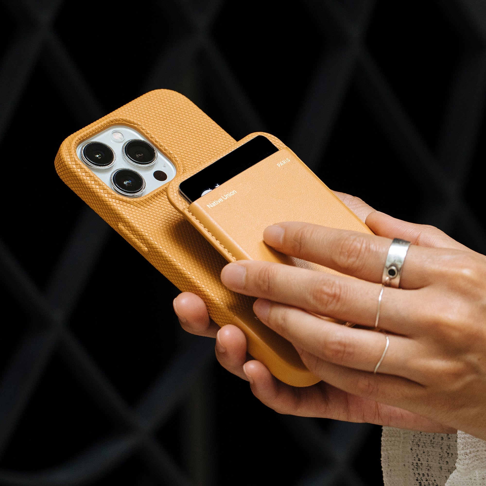 Native Union (Re)Classic MagSafe Wallet