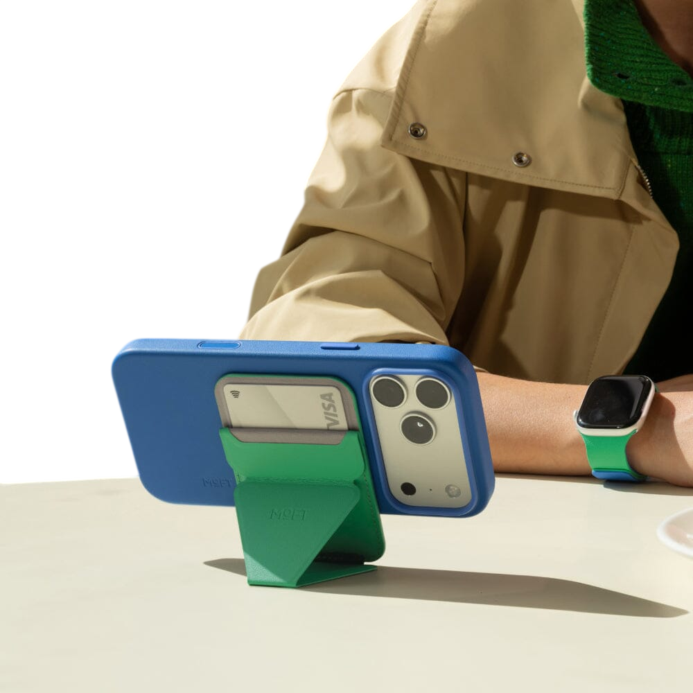 Moft Snap-on Phone Stand & Wallet MOVAS™ - MagSafe Compatible