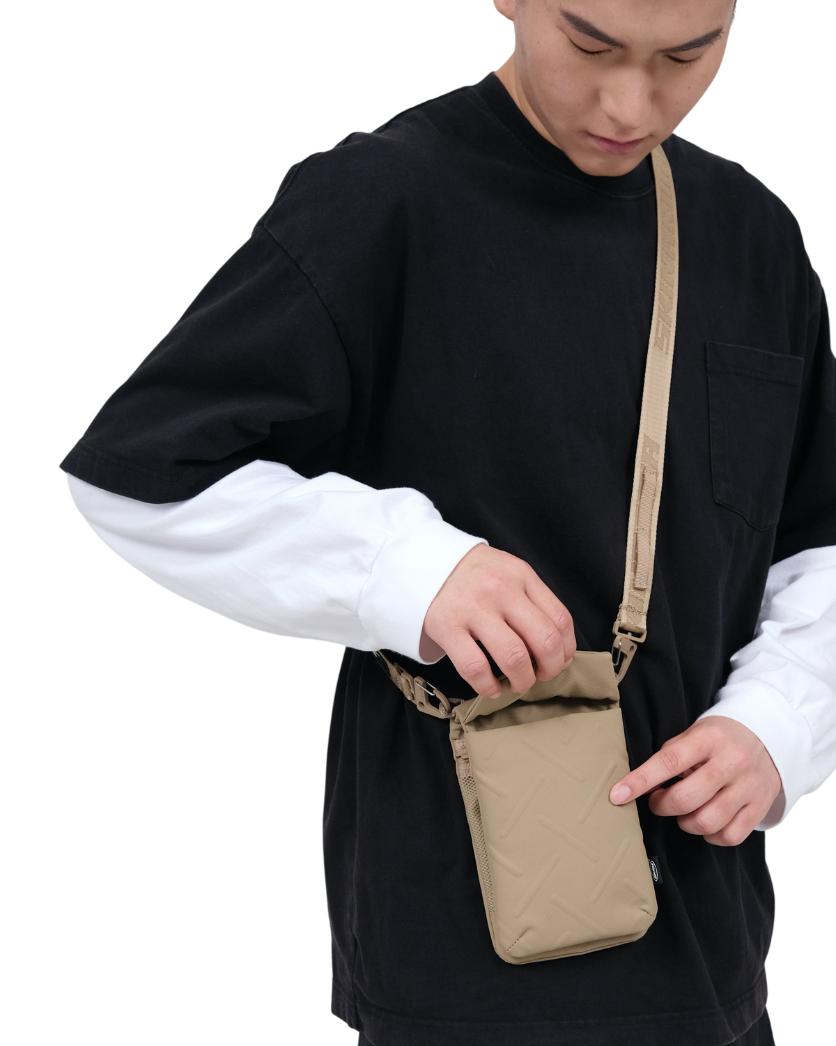 Skinarma JUNO Utility Sling Bag