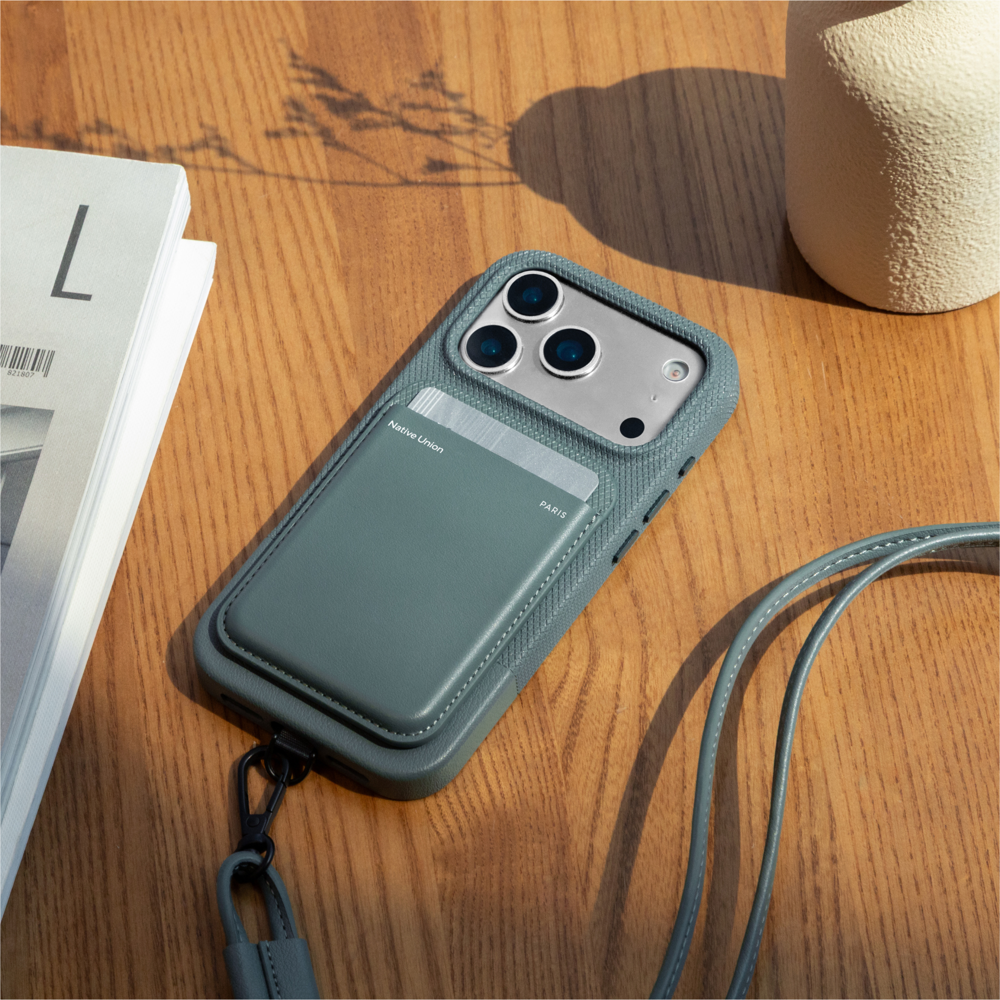 جراب Native Union (Re)Classic Case for iPhone 17 Pro & Pro Max