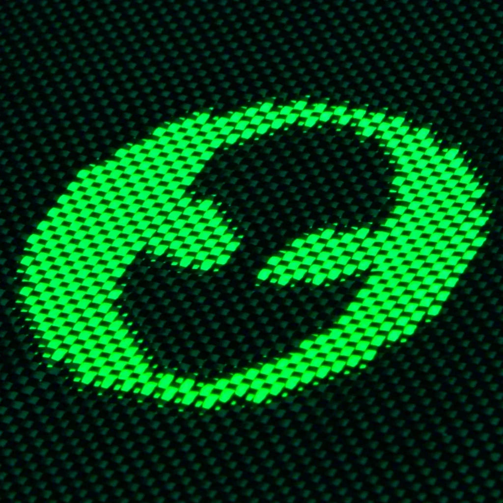 غلاف بيتاكا أريز التعاوني المتلألئ لهاتف آيفون 16 برو ماكس