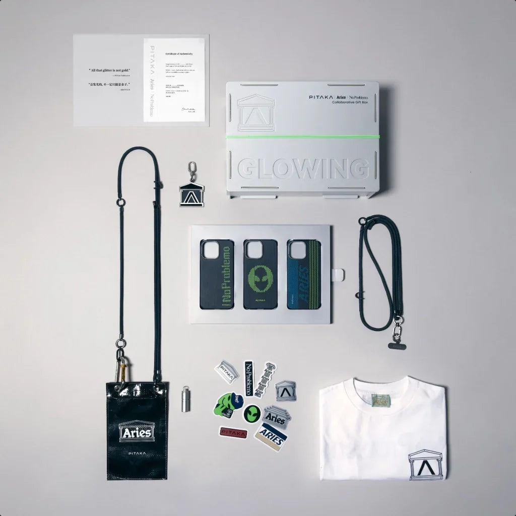 غلاف بيتاكا أريز التعاوني المتلألئ لهاتف آيفون 16 برو ماكس