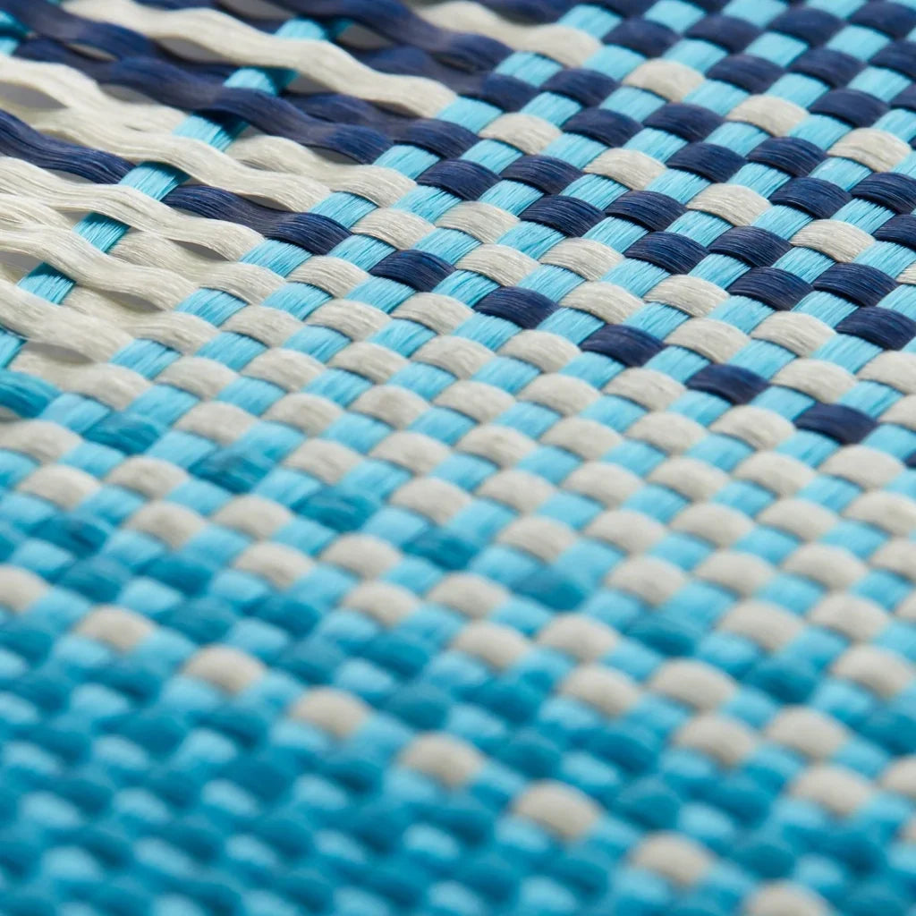 غلاف بيتاكا المنسوج اللمسي لآيفون 16 برو