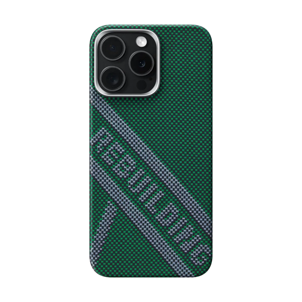 غلاف بيتاكا ريتروس المنسوج اللمسي لهاتف آيفون 16 برو