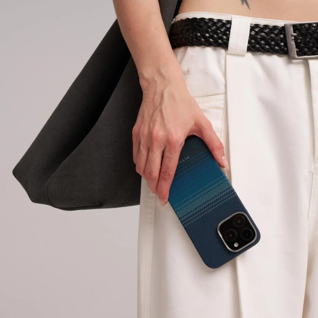 غلاف بيتاكا المنسوج اللمسي لآيفون 16 برو