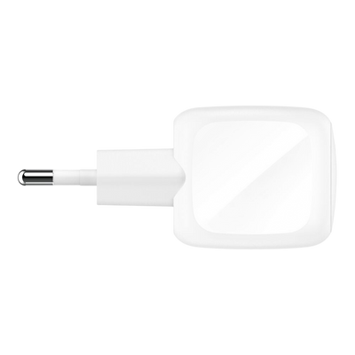 Belkin 45W USB-C wall charger EU plug lifestyle
