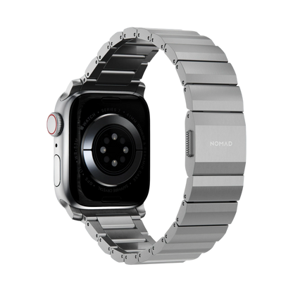 حزام تيتانيوم ناتشورال هاردوير من نوماد لساعات أبل 42mm / 41mm