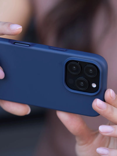 دبرامانتي 1928 آيسلندا ألترا D3O غلاف لآيفون 16 برو ماكس