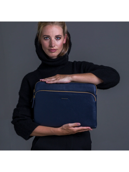 دبرامانتي 1928 باريس بلس سليف لماك بوك برو 14"