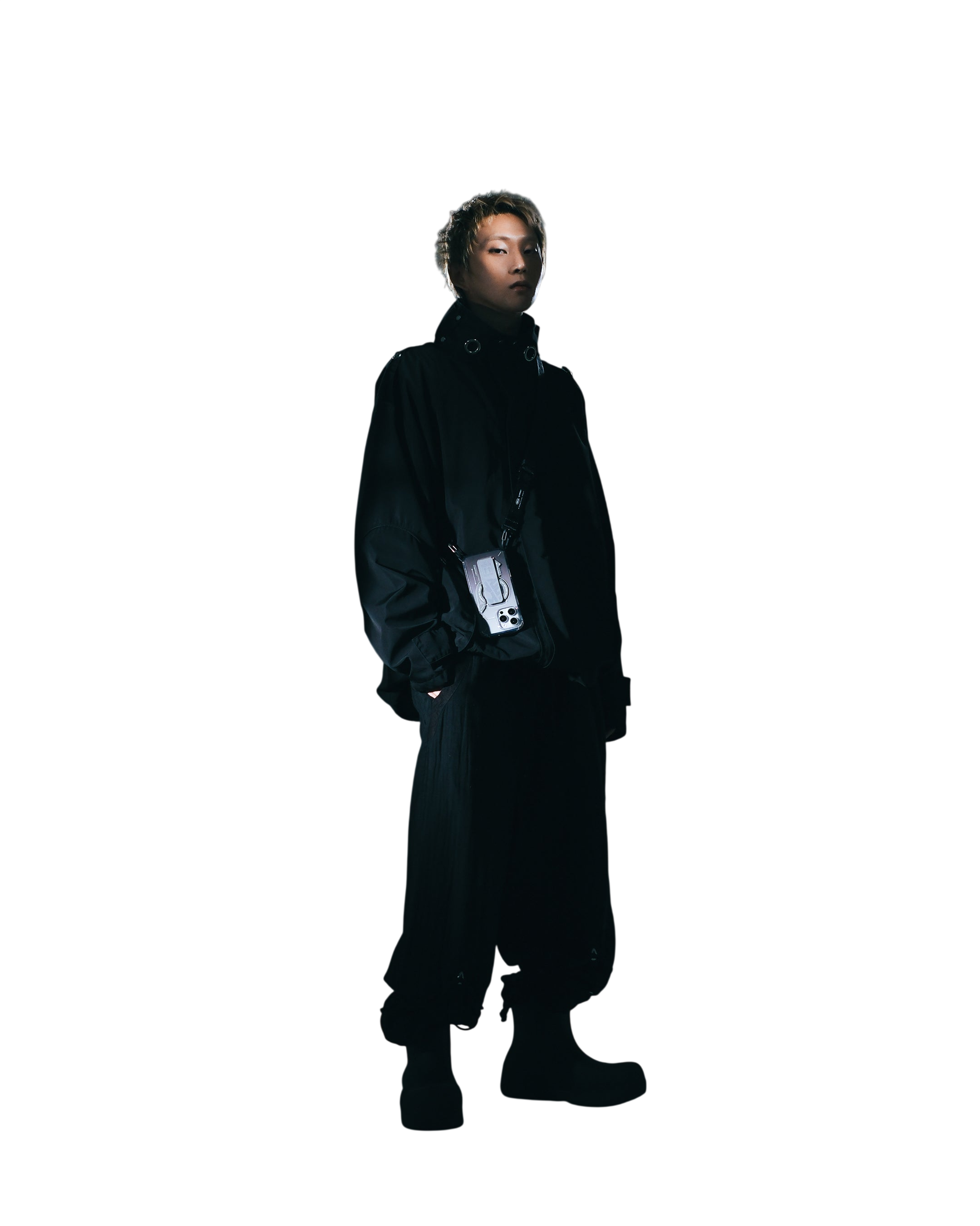 غلاف Skinarma HELIO Mag-Charge مع حامل Grip-Stand لهاتف iPhone 16 Pro