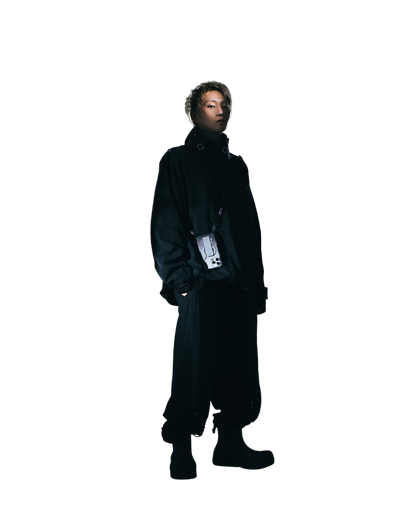 غلاف Skinarma HELIO Mag-Charge مع حامل Grip-Stand لهاتف iPhone 16 Pro