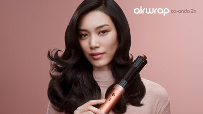 Dyson Airwrap Co-anda2x HS09 Ceramic Apricot/Topaz - model styling curls #color_ceramic-apricot-topaz