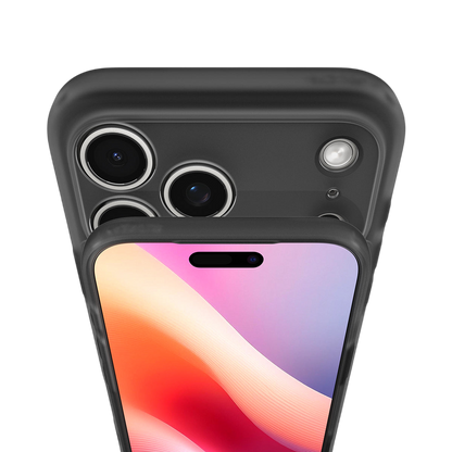 غلاف سبجن الترا هايبرد كلاسيك (ماج فيت) لآيفون 17 برو ماكس