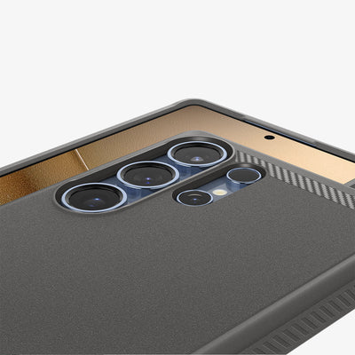 حافظة Spigen Rugged Armor (MagFit) لهاتف Samsung Galaxy S25 Ultra