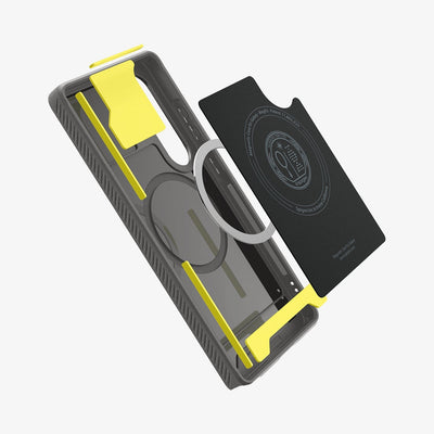 حافظة Spigen Rugged Armor (MagFit) لهاتف Samsung Galaxy S25 Ultra