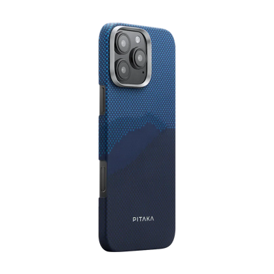 غلاف بيتاكا ستار بيك المنسوج اللمسي لآيفون 16 برو