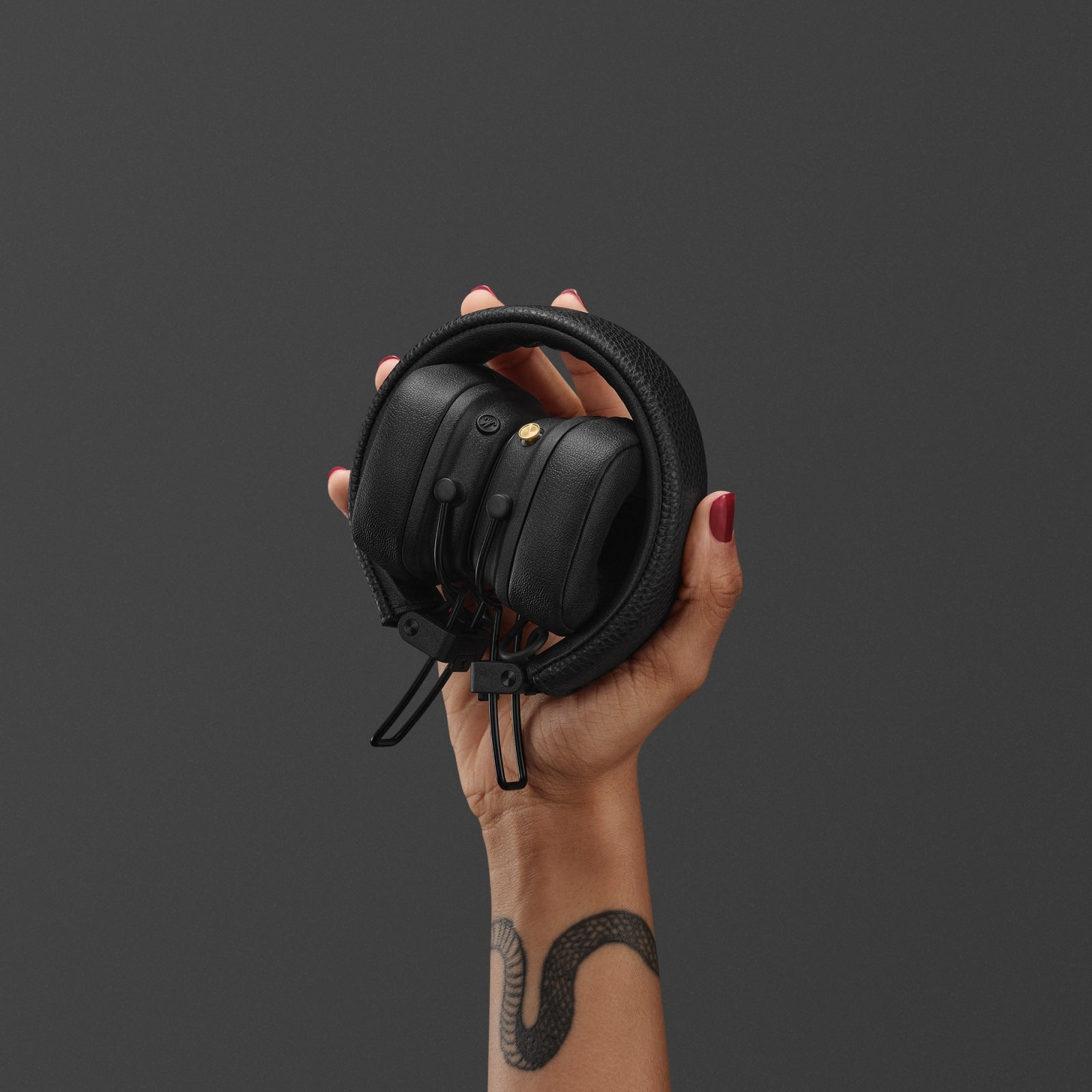 Marshall Major V Bluetooth Headphones - Black 