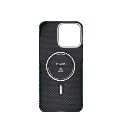 غلاف بيتاكا ريتروس المنسوج اللمسي لهاتف آيفون 16 برو