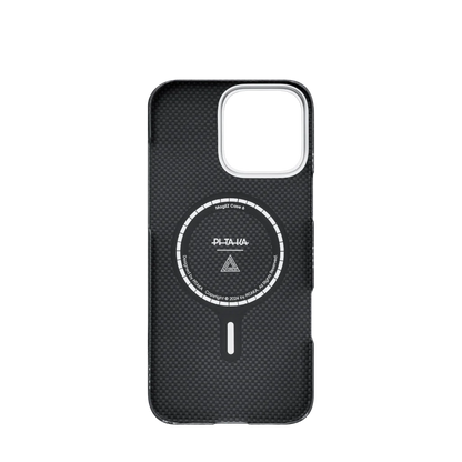 غلاف بيتاكا ريتروس المنسوج اللمسي لهاتف آيفون 16 برو