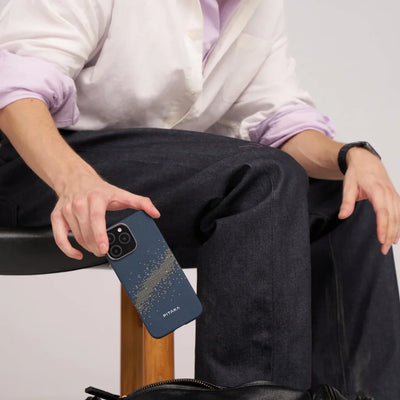 غلاف بيتاكا ستار بيك المنسوج اللمسي لآيفون 16 برو