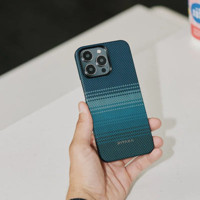 غلاف بيتاكا المنسوج اللمسي لآيفون 16 برو ماكس