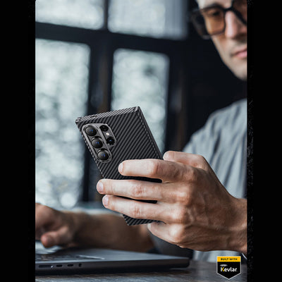 حافظة بنكس أرمور إير مصنوعة من كيفلار® 600D لهاتف سامسونج جالاكسي S24